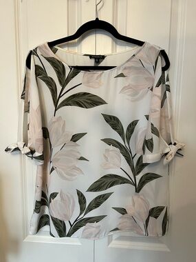 Dynamite Cream Floral Long-Sleeve Tie Detail Dress